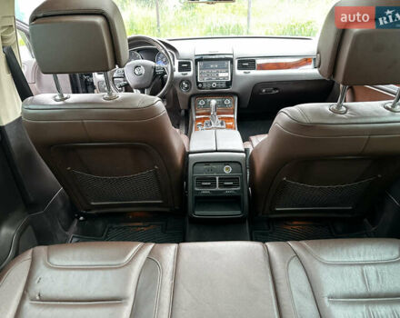 Черный Фольксваген Туарег, объемом двигателя 3 л и пробегом 360 тыс. км за 16200 $, фото 18 на Automoto.ua