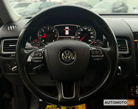 Чорний Фольксваген Туарег, об'ємом двигуна 3 л та пробігом 272 тис. км за 22990 $, фото 14 на Automoto.ua