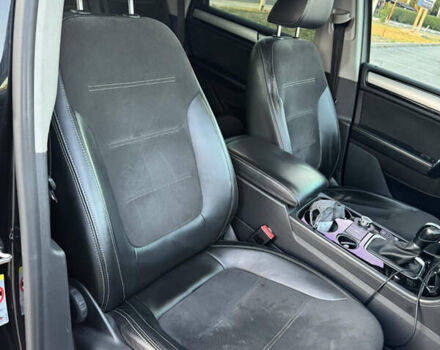 Черный Фольксваген Туарег, объемом двигателя 2.97 л и пробегом 240 тыс. км за 20500 $, фото 14 на Automoto.ua