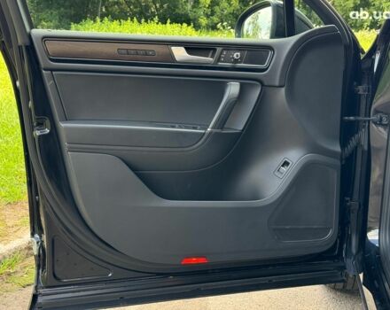 Черный Фольксваген Туарег, объемом двигателя 3 л и пробегом 200 тыс. км за 25790 $, фото 16 на Automoto.ua