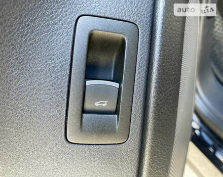 Черный Фольксваген Туарег, объемом двигателя 3 л и пробегом 223 тыс. км за 25500 $, фото 63 на Automoto.ua