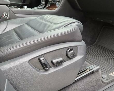 Черный Фольксваген Туарег, объемом двигателя 3 л и пробегом 330 тыс. км за 19999 $, фото 4 на Automoto.ua