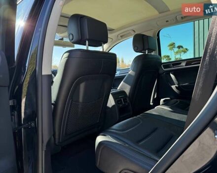 Черный Фольксваген Туарег, объемом двигателя 2.97 л и пробегом 199 тыс. км за 22000 $, фото 30 на Automoto.ua