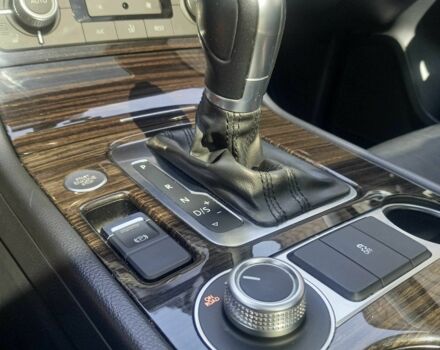 Черный Фольксваген Туарег, объемом двигателя 3 л и пробегом 219 тыс. км за 25550 $, фото 11 на Automoto.ua