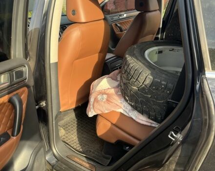 Черный Фольксваген Туарег, объемом двигателя 3 л и пробегом 258 тыс. км за 19000 $, фото 12 на Automoto.ua