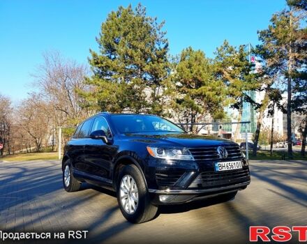 Чорний Фольксваген Туарег, об'ємом двигуна 3 л та пробігом 172 тис. км за 30999 $, фото 3 на Automoto.ua