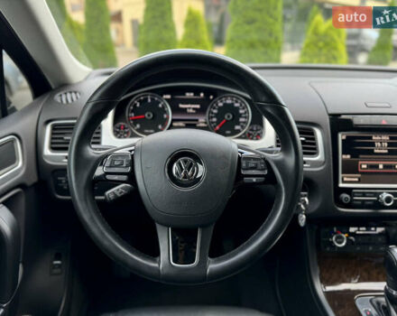 Черный Фольксваген Туарег, объемом двигателя 2.97 л и пробегом 150 тыс. км за 28500 $, фото 30 на Automoto.ua