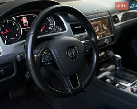 Чорний Фольксваген Туарег, об'ємом двигуна 2.97 л та пробігом 225 тис. км за 27500 $, фото 50 на Automoto.ua