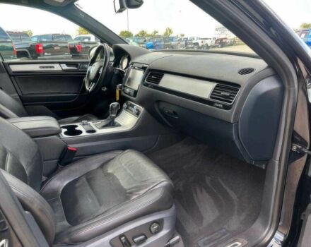 Черный Фольксваген Туарег, объемом двигателя 3 л и пробегом 86 тыс. км за 3400 $, фото 7 на Automoto.ua