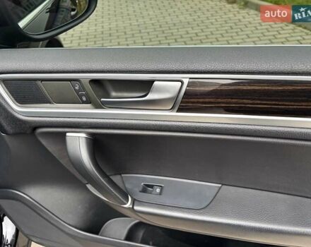 Чорний Фольксваген Туарег, об'ємом двигуна 2.97 л та пробігом 220 тис. км за 24500 $, фото 17 на Automoto.ua