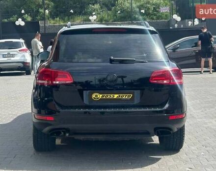 Черный Фольксваген Туарег, объемом двигателя 2.97 л и пробегом 292 тыс. км за 22900 $, фото 4 на Automoto.ua