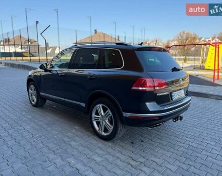 Черный Фольксваген Туарег, объемом двигателя 3 л и пробегом 130 тыс. км за 25500 $, фото 9 на Automoto.ua