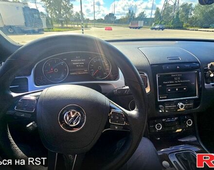 Черный Фольксваген Туарег, объемом двигателя 4.2 л и пробегом 330 тыс. км за 19999 $, фото 7 на Automoto.ua