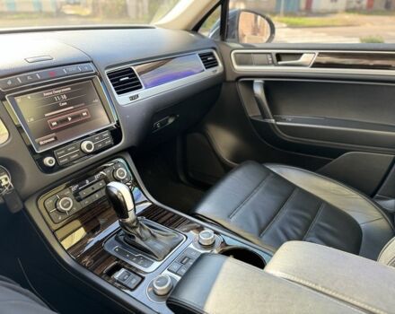 Черный Фольксваген Туарег, объемом двигателя 3 л и пробегом 216 тыс. км за 27400 $, фото 19 на Automoto.ua