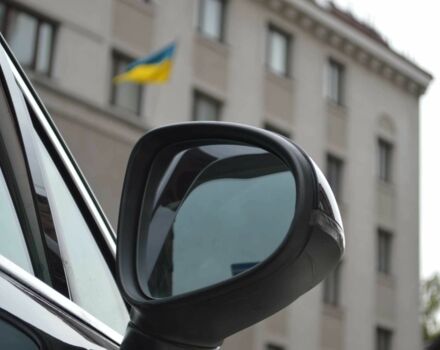 Черный Фольксваген Туарег, объемом двигателя 3 л и пробегом 256 тыс. км за 18900 $, фото 4 на Automoto.ua