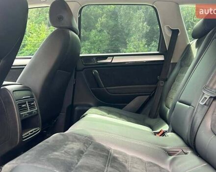 Черный Фольксваген Туарег, объемом двигателя 2.97 л и пробегом 292 тыс. км за 22900 $, фото 15 на Automoto.ua