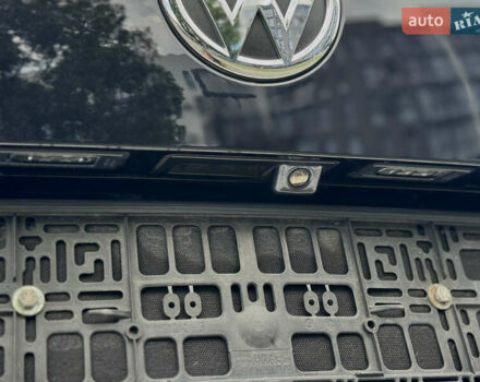 Черный Фольксваген Туарег, объемом двигателя 2.97 л и пробегом 150 тыс. км за 28500 $, фото 48 на Automoto.ua