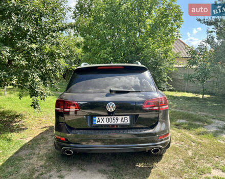 Черный Фольксваген Туарег, объемом двигателя 2.97 л и пробегом 183 тыс. км за 26500 $, фото 5 на Automoto.ua