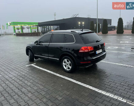Черный Фольксваген Туарег, объемом двигателя 3 л и пробегом 265 тыс. км за 21500 $, фото 2 на Automoto.ua