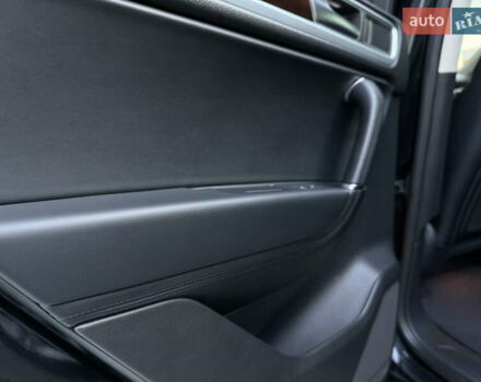 Чорний Фольксваген Туарег, об'ємом двигуна 2.97 л та пробігом 225 тис. км за 27500 $, фото 34 на Automoto.ua