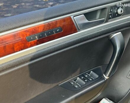 Черный Фольксваген Туарег, объемом двигателя 3 л и пробегом 374 тыс. км за 19990 $, фото 30 на Automoto.ua