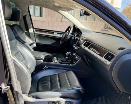 Черный Фольксваген Туарег, объемом двигателя 3 л и пробегом 216 тыс. км за 27400 $, фото 17 на Automoto.ua