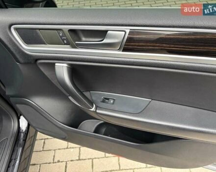 Чорний Фольксваген Туарег, об'ємом двигуна 2.97 л та пробігом 220 тис. км за 24500 $, фото 12 на Automoto.ua