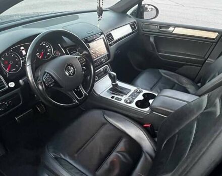 Черный Фольксваген Туарег, объемом двигателя 3 л и пробегом 221 тыс. км за 24516 $, фото 2 на Automoto.ua