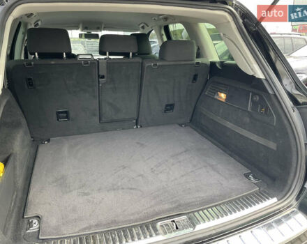 Черный Фольксваген Туарег, объемом двигателя 2.97 л и пробегом 249 тыс. км за 22500 $, фото 19 на Automoto.ua