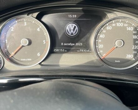 Черный Фольксваген Туарег, объемом двигателя 3 л и пробегом 258 тыс. км за 19000 $, фото 18 на Automoto.ua