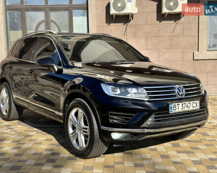 Черный Фольксваген Туарег, объемом двигателя 2.97 л и пробегом 216 тыс. км за 27400 $, фото 1 на Automoto.ua