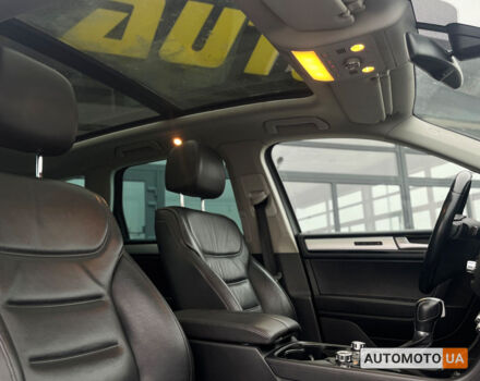 Чорний Фольксваген Туарег, об'ємом двигуна 3 л та пробігом 272 тис. км за 22990 $, фото 25 на Automoto.ua