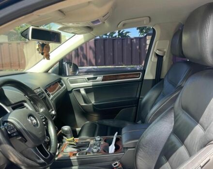 Чорний Фольксваген Туарег, об'ємом двигуна 3 л та пробігом 370 тис. км за 19500 $, фото 14 на Automoto.ua