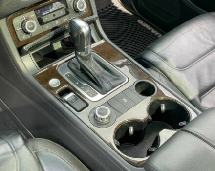 Черный Фольксваген Туарег, объемом двигателя 3 л и пробегом 90 тыс. км за 4200 $, фото 8 на Automoto.ua