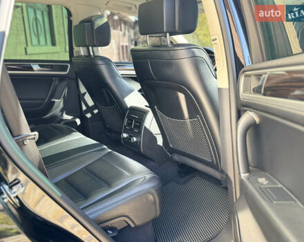 Черный Фольксваген Туарег, объемом двигателя 2.97 л и пробегом 216 тыс. км за 27400 $, фото 10 на Automoto.ua