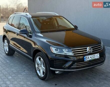 Черный Фольксваген Туарег, объемом двигателя 3 л и пробегом 130 тыс. км за 25500 $, фото 2 на Automoto.ua