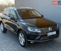 Черный Фольксваген Туарег, объемом двигателя 3 л и пробегом 130 тыс. км за 25500 $, фото 2 на Automoto.ua