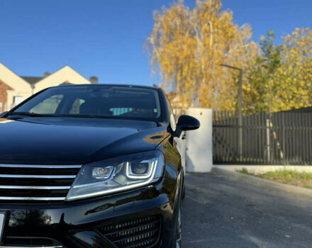 Чорний Фольксваген Туарег, об'ємом двигуна 2.97 л та пробігом 178 тис. км за 22000 $, фото 4 на Automoto.ua