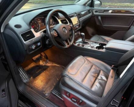 Черный Фольксваген Туарег, объемом двигателя 3 л и пробегом 87 тыс. км за 14600 $, фото 8 на Automoto.ua