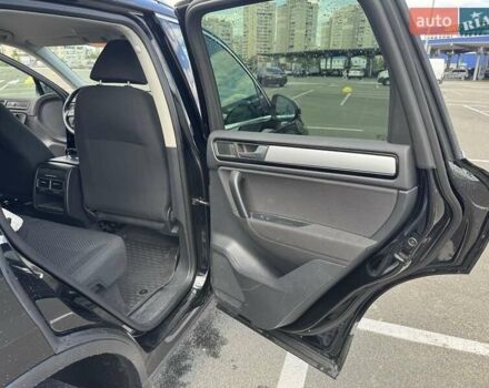 Чорний Фольксваген Туарег, об'ємом двигуна 3 л та пробігом 195 тис. км за 20950 $, фото 10 на Automoto.ua