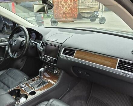 Черный Фольксваген Туарег, объемом двигателя 3 л и пробегом 330 тыс. км за 19999 $, фото 5 на Automoto.ua