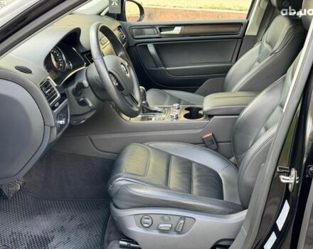 Черный Фольксваген Туарег, объемом двигателя 3 л и пробегом 200 тыс. км за 25790 $, фото 19 на Automoto.ua