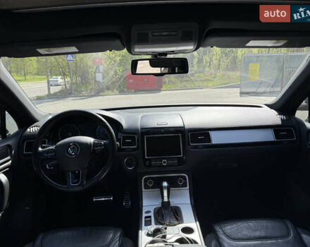 Чорний Фольксваген Туарег, об'ємом двигуна 2.97 л та пробігом 188 тис. км за 19500 $, фото 18 на Automoto.ua