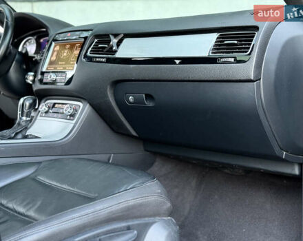 Черный Фольксваген Туарег, объемом двигателя 2.97 л и пробегом 268 тыс. км за 20990 $, фото 30 на Automoto.ua