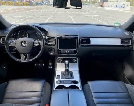 Черный Фольксваген Туарег, объемом двигателя 3 л и пробегом 223 тыс. км за 25500 $, фото 36 на Automoto.ua