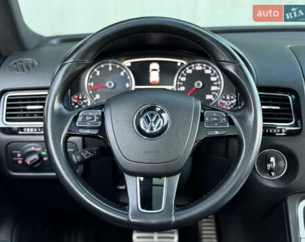 Черный Фольксваген Туарег, объемом двигателя 2.97 л и пробегом 268 тыс. км за 20990 $, фото 18 на Automoto.ua