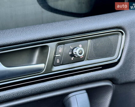 Черный Фольксваген Туарег, объемом двигателя 2.97 л и пробегом 268 тыс. км за 20990 $, фото 33 на Automoto.ua