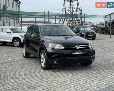 Черный Фольксваген Туарег, объемом двигателя 2.97 л и пробегом 249 тыс. км за 22500 $, фото 2 на Automoto.ua