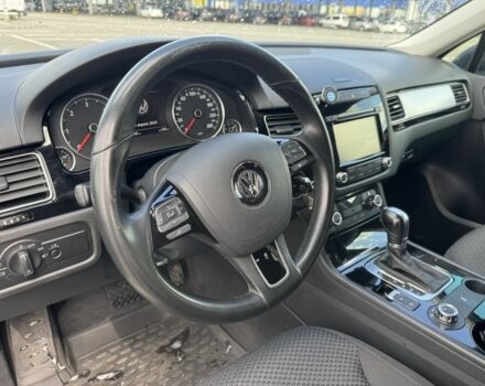 Черный Фольксваген Туарег, объемом двигателя 3 л и пробегом 195 тыс. км за 20950 $, фото 6 на Automoto.ua