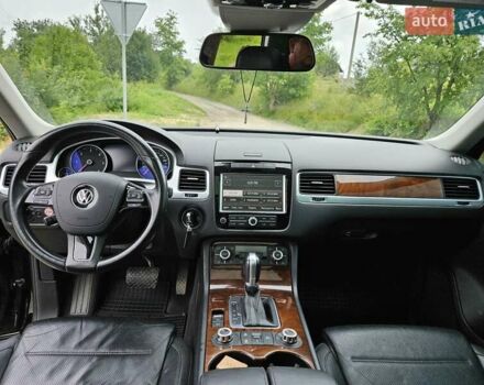 Черный Фольксваген Туарег, объемом двигателя 3 л и пробегом 236 тыс. км за 21600 $, фото 13 на Automoto.ua